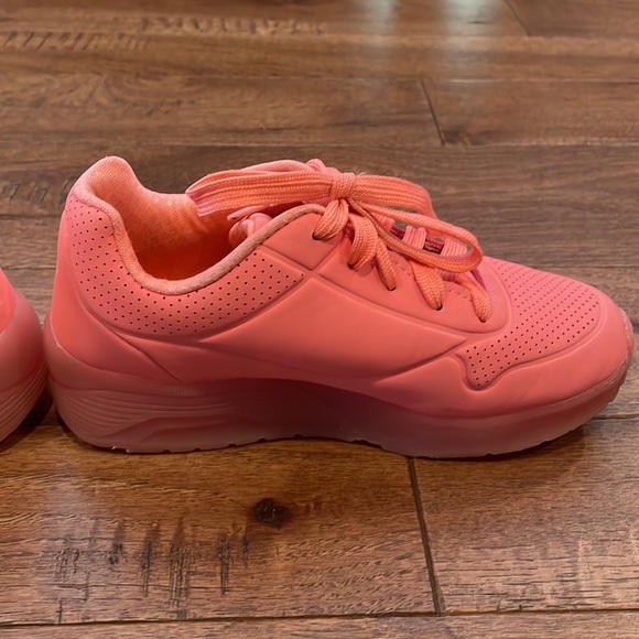 Skechers Kids' Uno Ice Sneaker - Coral - Size US 13 - Picture 3 of 16